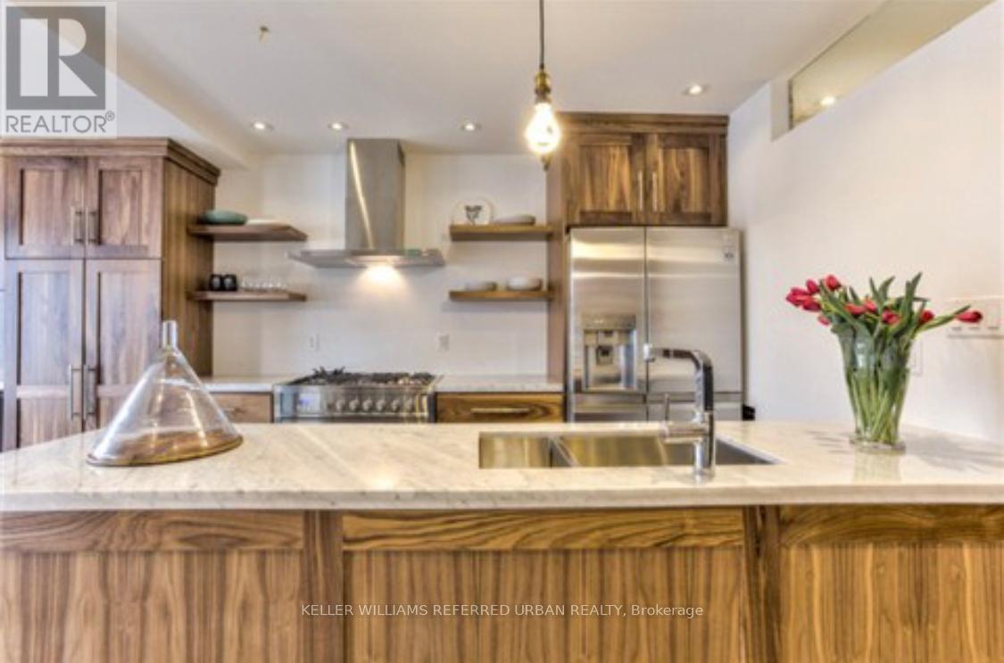 Main - 108 Wineva Avenue, Toronto, Ontario  M4E 2T2 - Photo 2 - E12663496