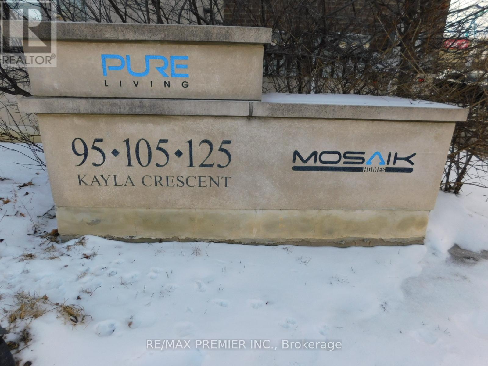 20 - 105 Kayla Crescent, Vaughan, Ontario  L6A 4W3 - Photo 3 - N12663368