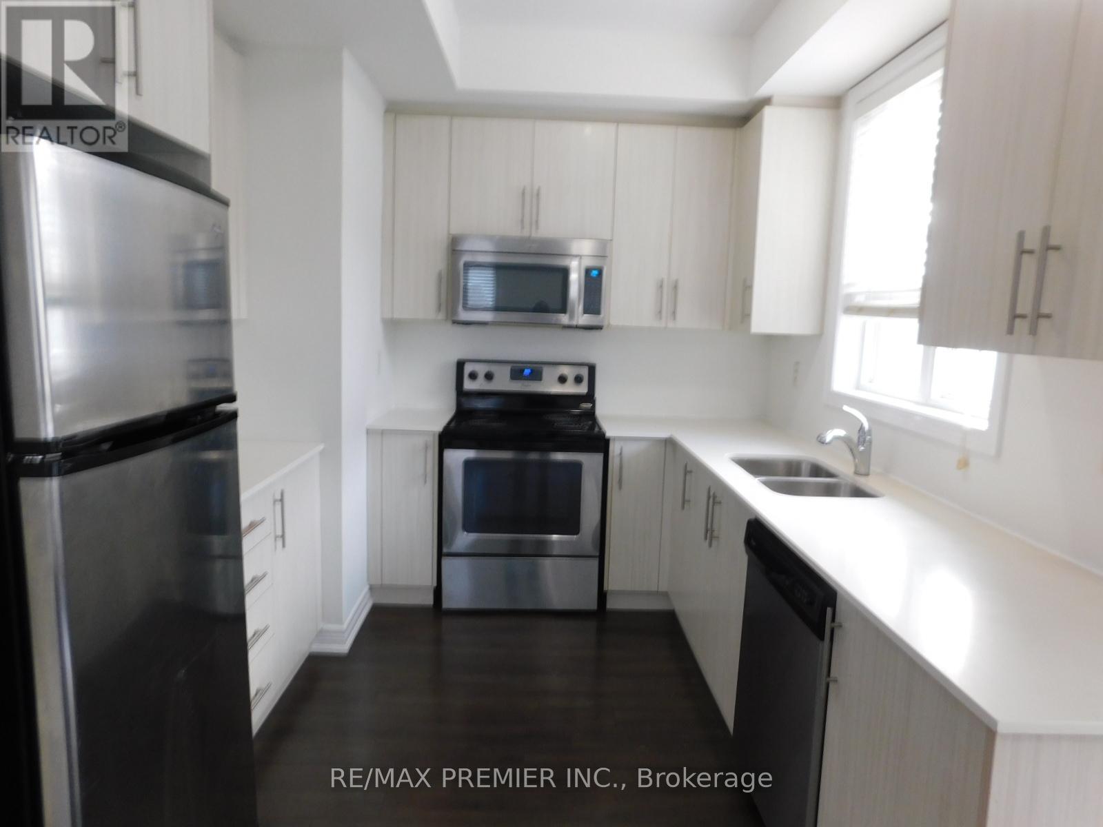 20 - 105 Kayla Crescent, Vaughan, Ontario  L6A 4W3 - Photo 7 - N12663368