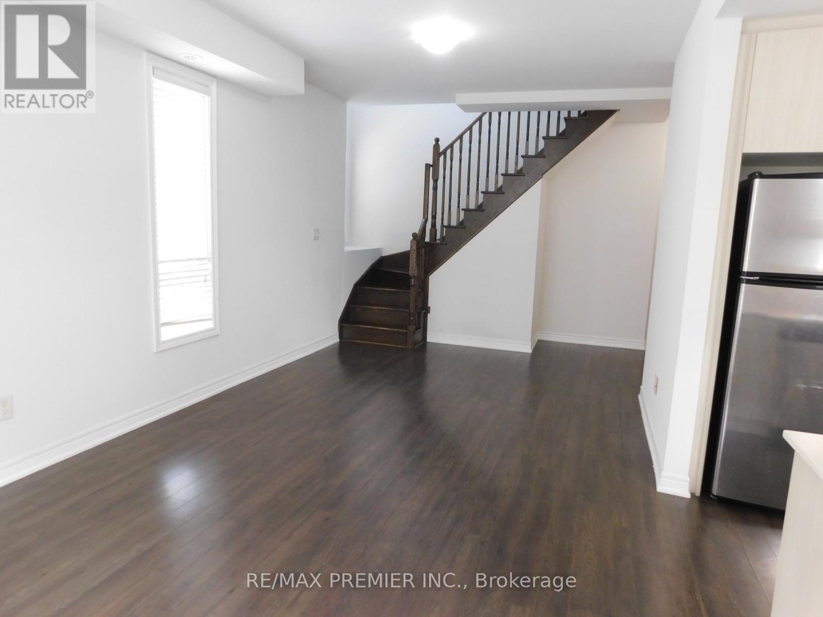 20 - 105 Kayla Crescent, Vaughan, Ontario  L6A 4W3 - Photo 8 - N12663368