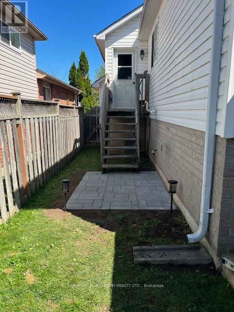 60 Leggott Avenue, Barrie (Painswick North), Ontario  L4N 8B1 - Photo 36 - S12663466