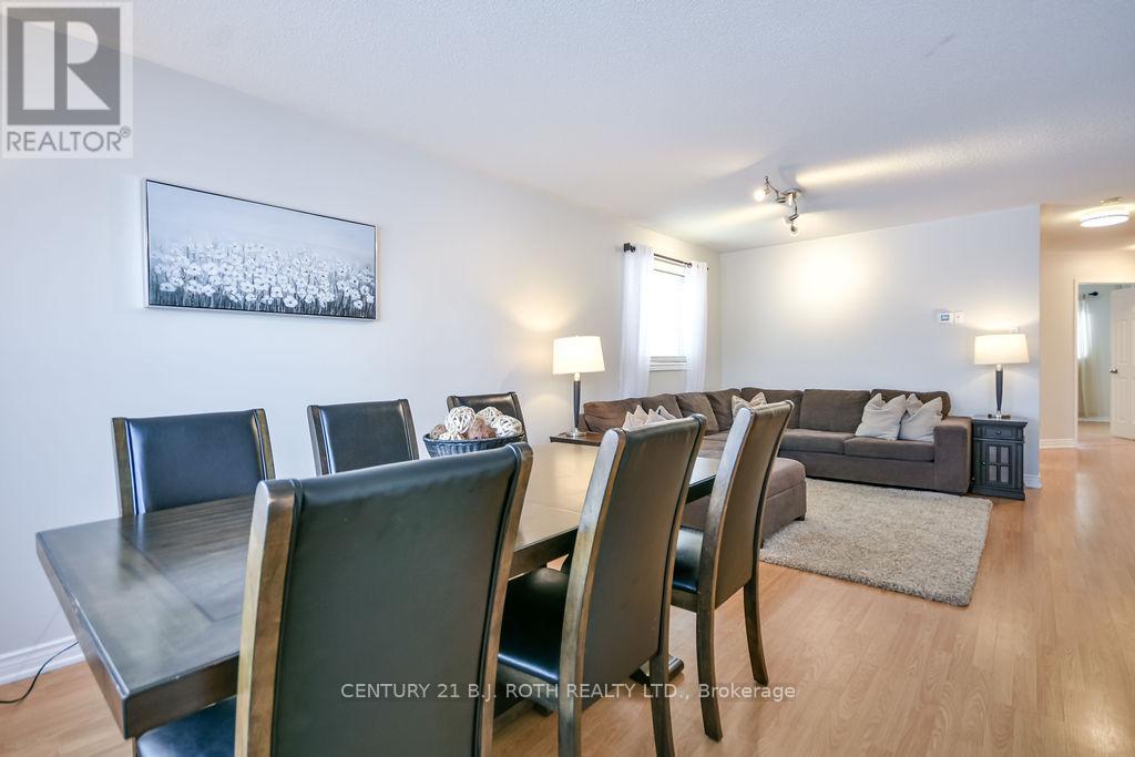 60 Leggott Avenue, Barrie (Painswick North), Ontario  L4N 8B1 - Photo 7 - S12663466