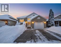 60 LEGGOTT AVENUE, Barrie, Ontario