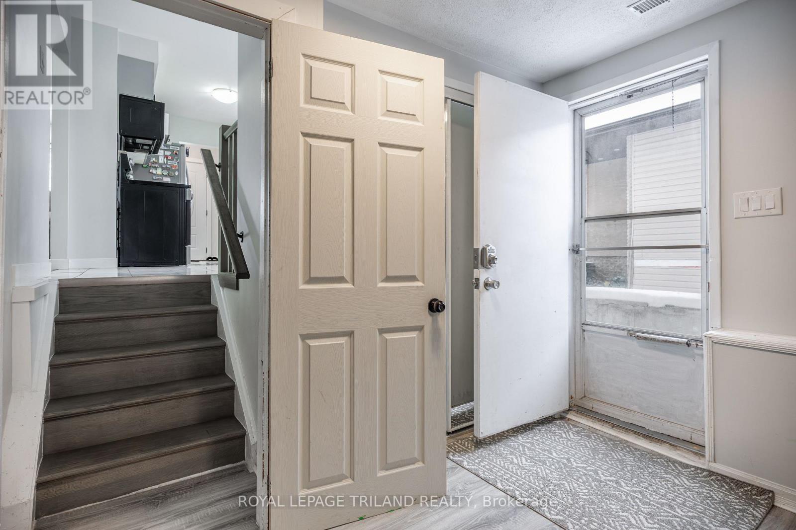 43 Beechmount Crescent, London South, Ontario  N6E 2J2 - Photo 31 - X12657158