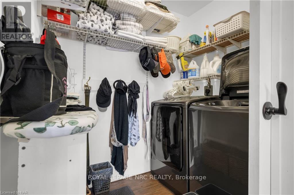 8 Hoover Point Lane, Haldimand, Ontario  N0A 1P0 - Photo 19 - X9412725