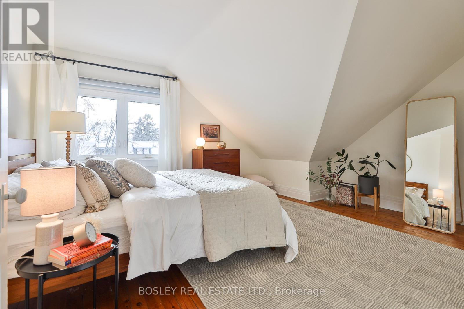 6 Westminster Avenue, Toronto, Ontario  M6R 1N4 - Photo 33 - W12663354