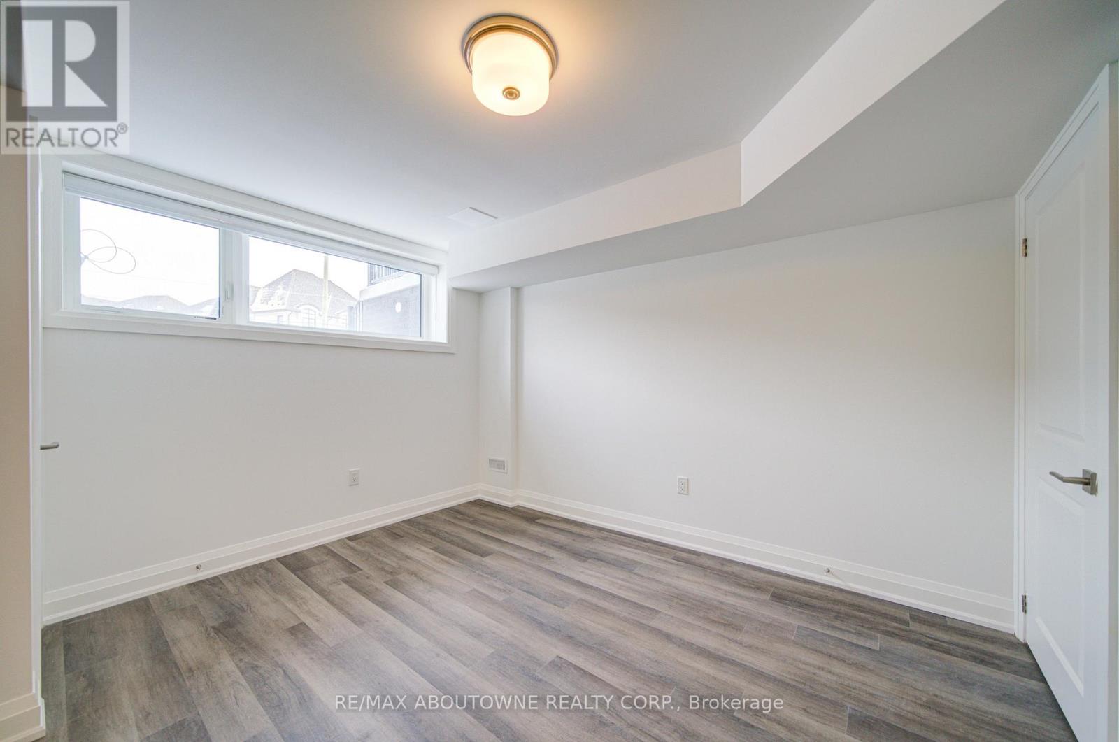 3172 Sixth Line, Oakville, Ontario  L6M 5T2 - Photo 39 - W12663362