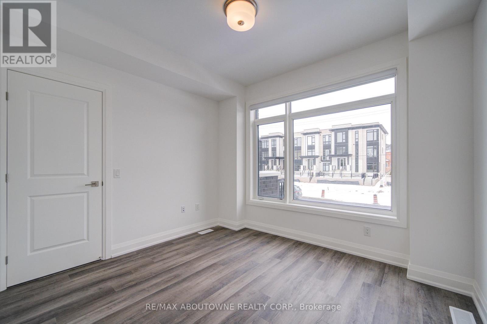 3172 Sixth Line, Oakville, Ontario  L6M 5T2 - Photo 7 - W12663362