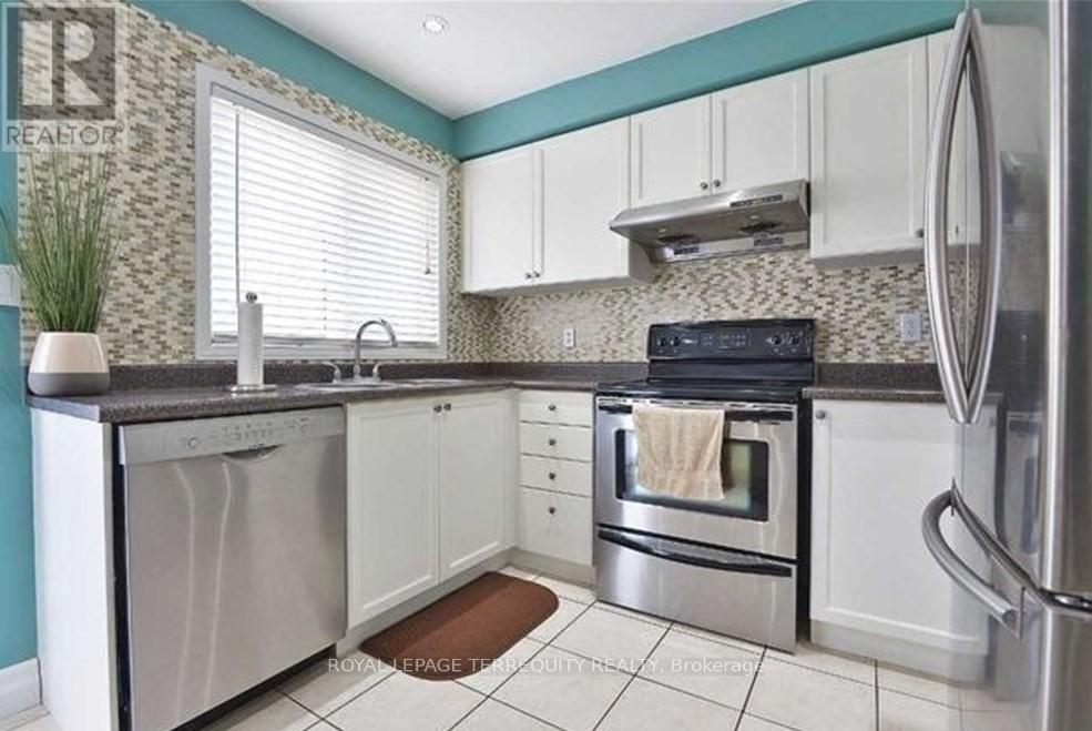 3240 Hunters Glen, Mississauga, Ontario  L5N 8M3 - Photo 12 - W12663400