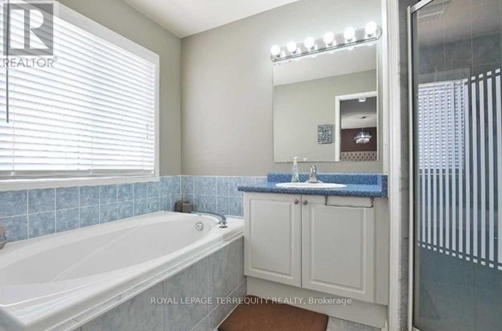 3240 Hunters Glen, Mississauga, Ontario  L5N 8M3 - Photo 19 - W12663400