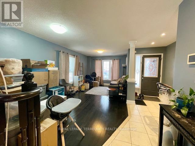 3240 Hunters Glen, Mississauga, Ontario  L5N 8M3 - Photo 3 - W12663400