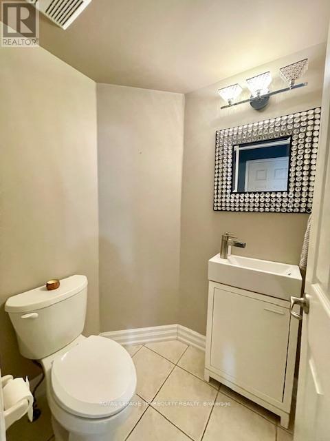 3240 Hunters Glen, Mississauga, Ontario  L5N 8M3 - Photo 6 - W12663400