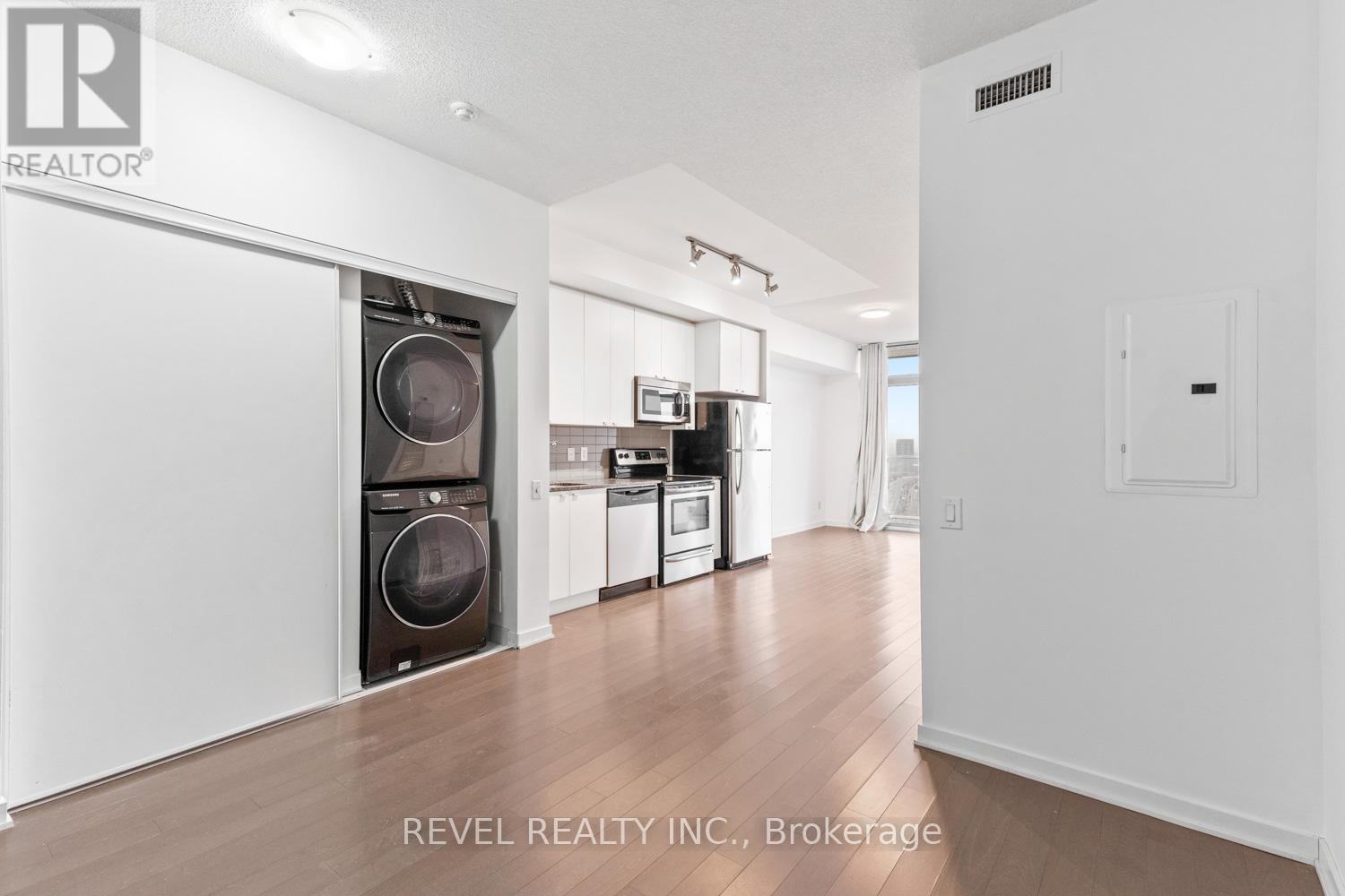 2504 - 105 The Queensway Avenue, Toronto, Ontario  M6S 5B5 - Photo 3 - W12663422