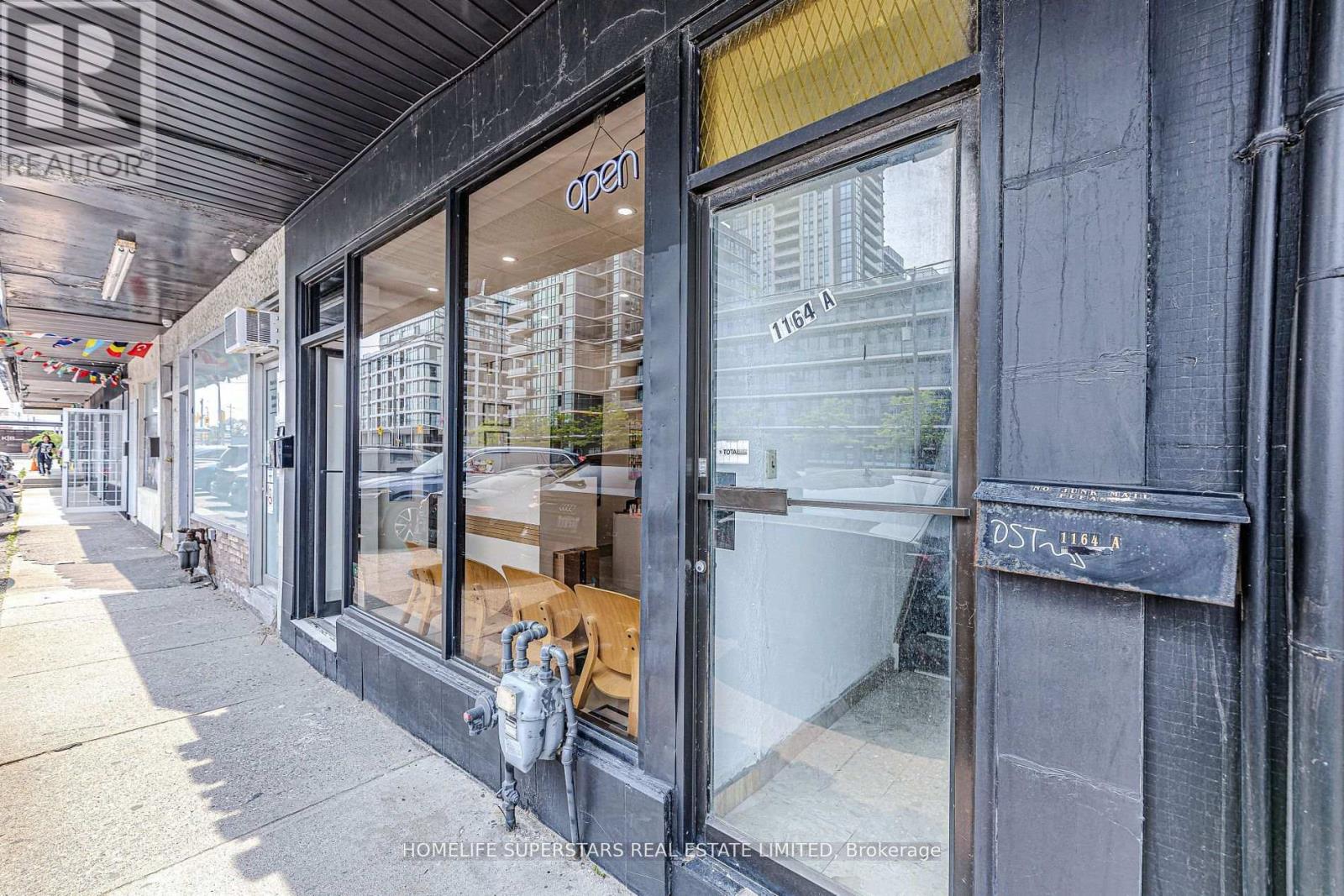 A - 1164 THE QUEENSWAY, Toronto, Ontario