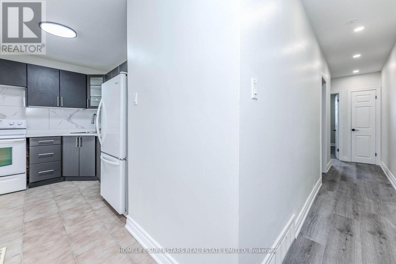 A - 1164 The Queensway, Toronto, Ontario  M8Z 1R5 - Photo 3 - W12663436