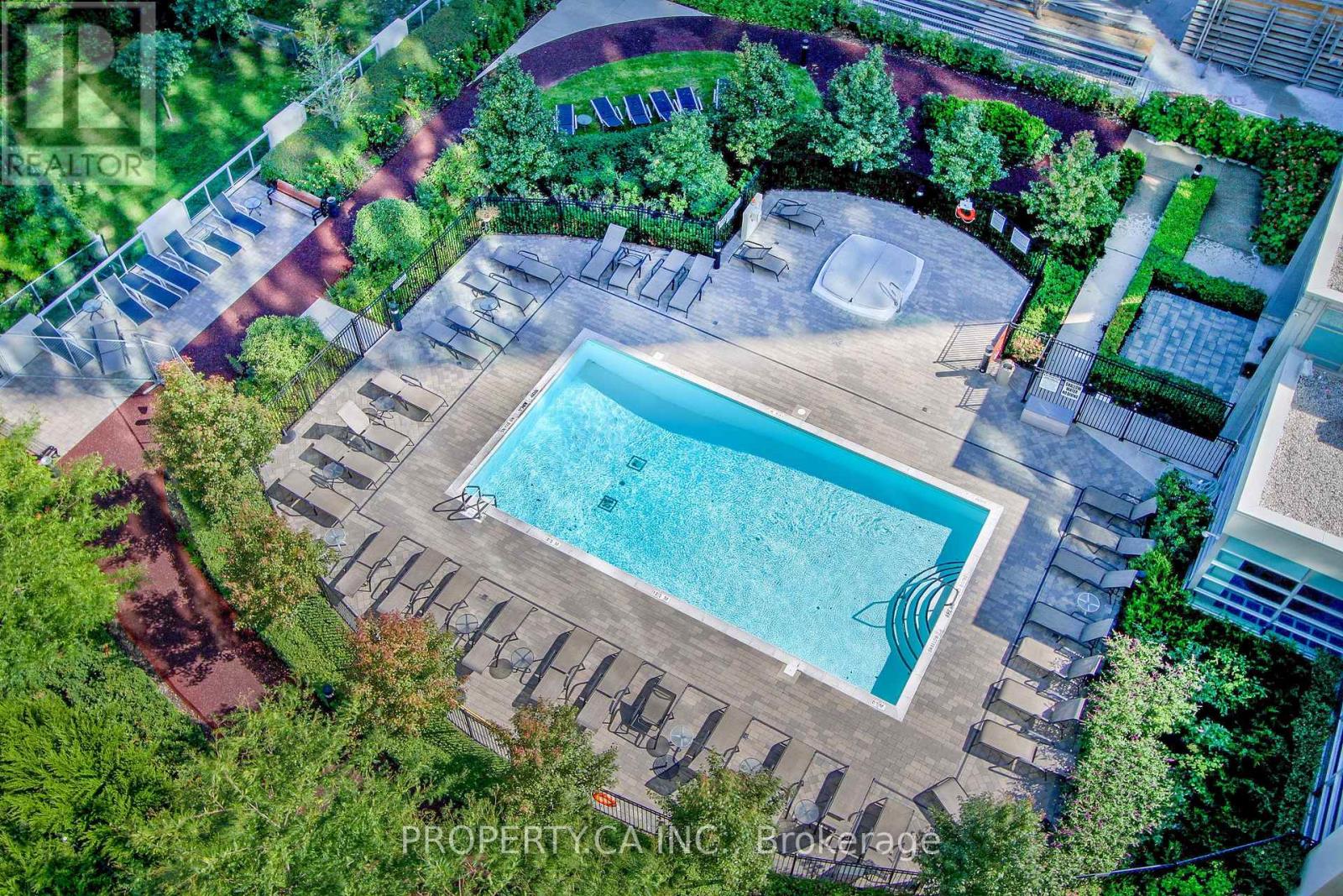 414 - 155 Legion Road, Toronto, Ontario  M8Y 0A7 - Photo 24 - W12663452