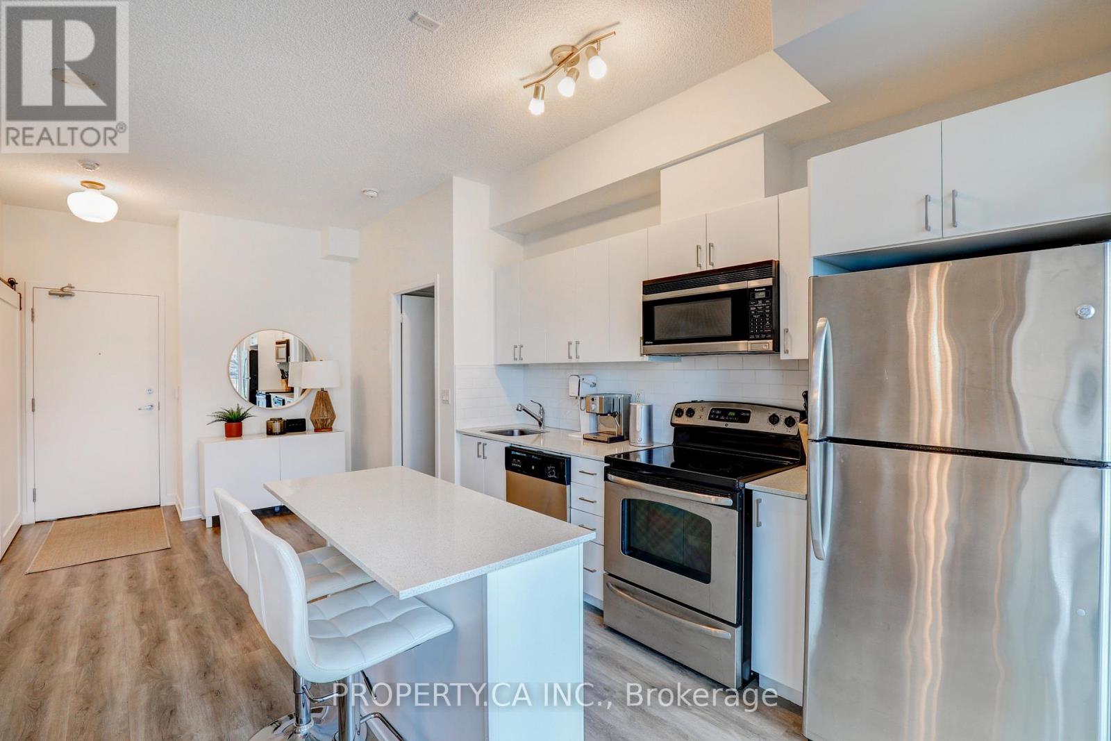 414 - 155 Legion Road, Toronto, Ontario  M8Y 0A7 - Photo 8 - W12663452