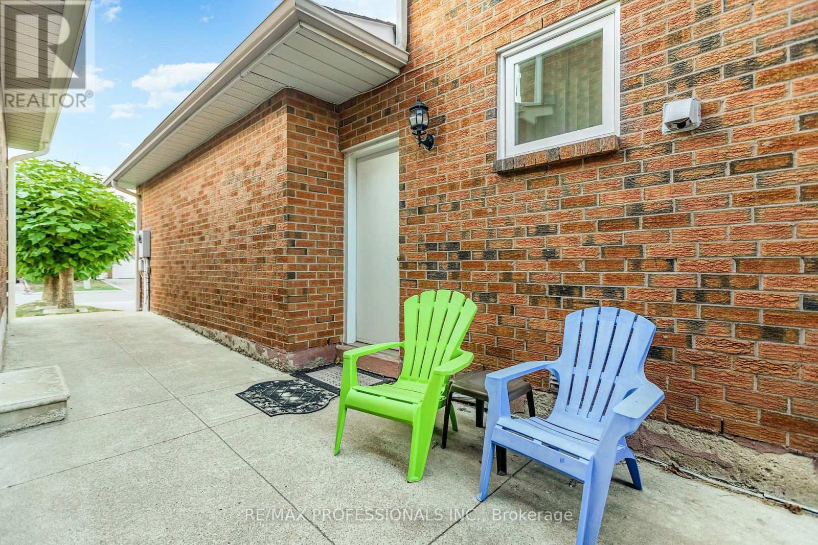 A - 5214 Springbok Crescent, Mississauga, Ontario  L4Z 3J7 - Photo 2 - W12663488