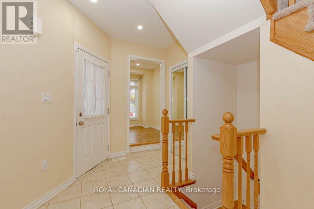 6 Dredge Court N, Milton, Ontario  L9T 8T1 - Photo 9 - W12663500