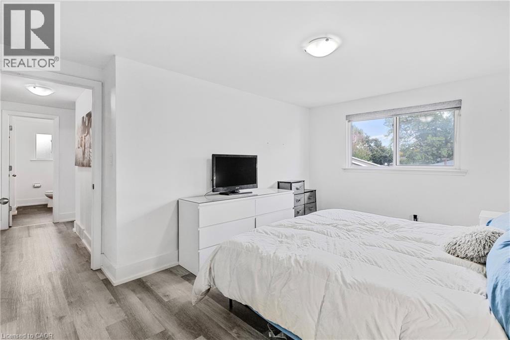 16 Roxborough Court, St. Catharines, Ontario  L2M 6E3 - Photo 15 - 40772856