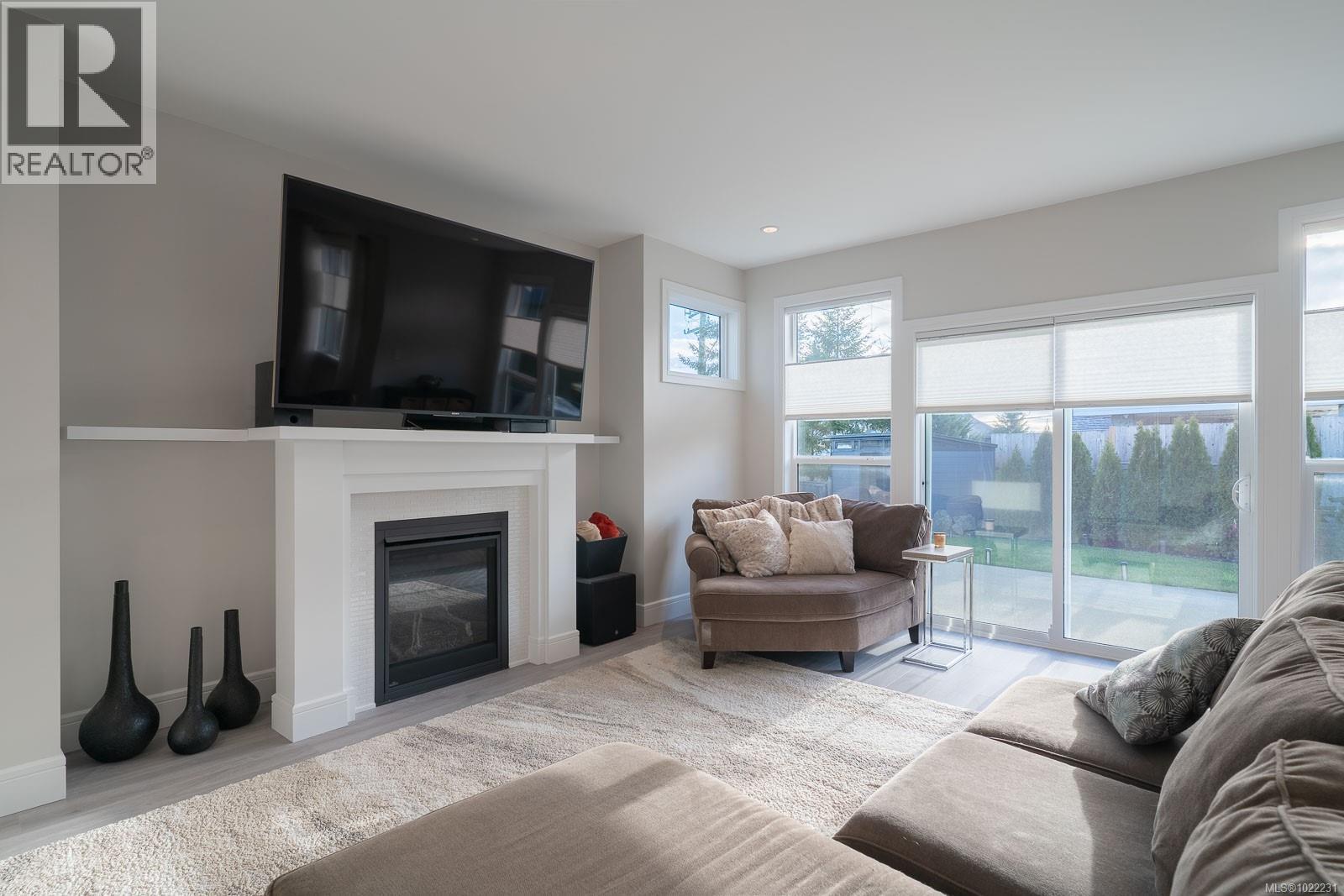 2013 Mountain Vista Dr, Nanaimo, British Columbia  V9T 0L4 - Photo 4 - 1022231