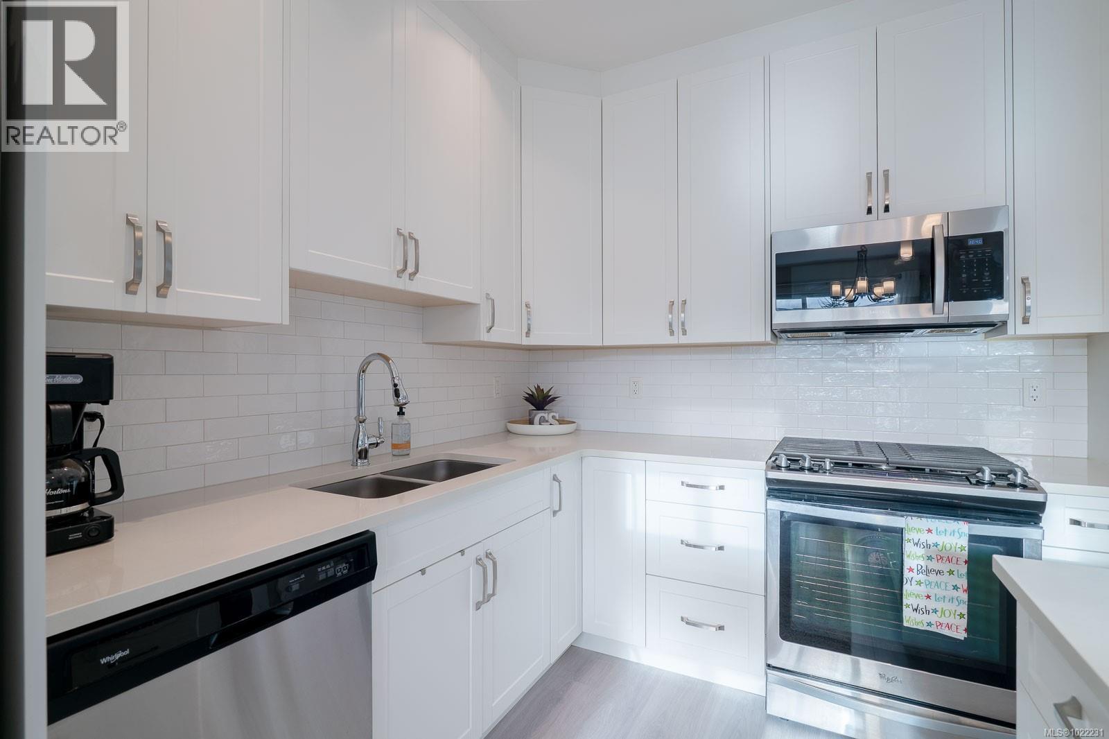 2013 Mountain Vista Dr, Nanaimo, British Columbia  V9T 0L4 - Photo 25 - 1022231