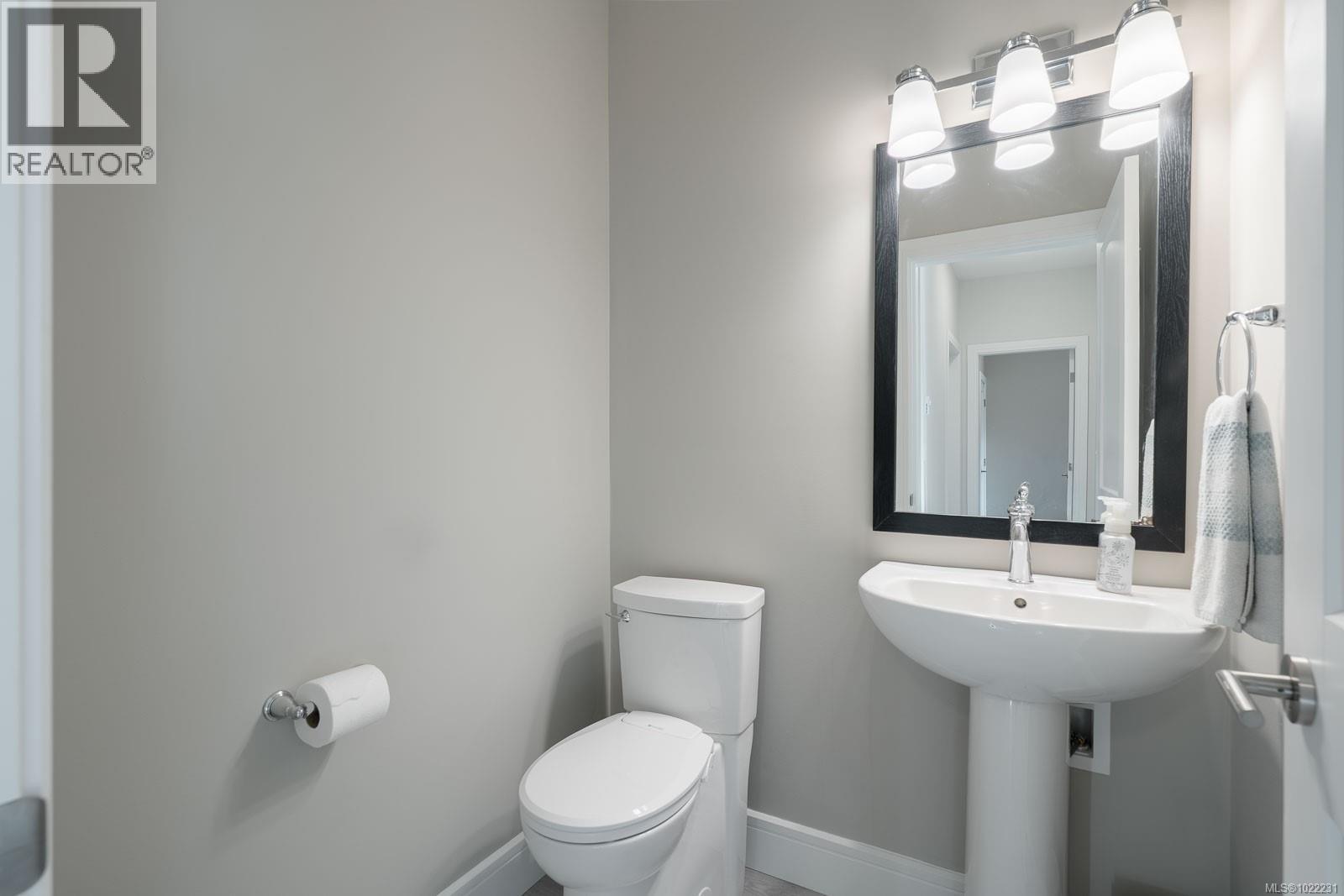 2013 Mountain Vista Dr, Nanaimo, British Columbia  V9T 0L4 - Photo 28 - 1022231