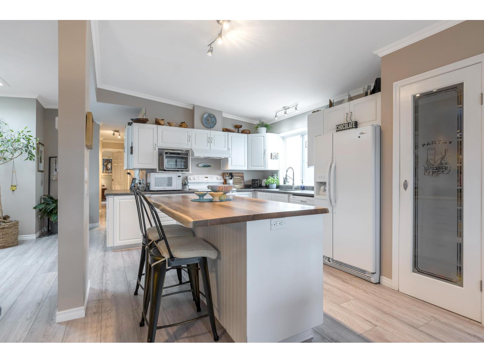 9 1640 162 Street, Surrey, British Columbia  V4A 6Y9 - Photo 8 - R3075516