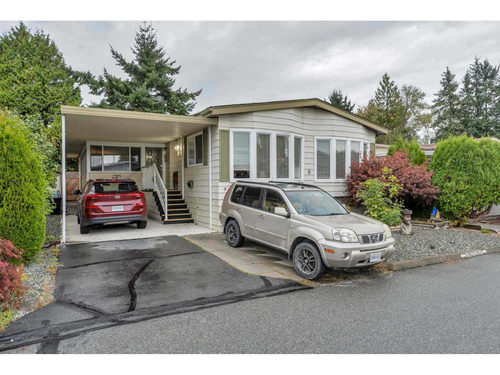 9 1640 162 Street, Surrey, British Columbia  V4A 6Y9 - Photo 2 - R3075516