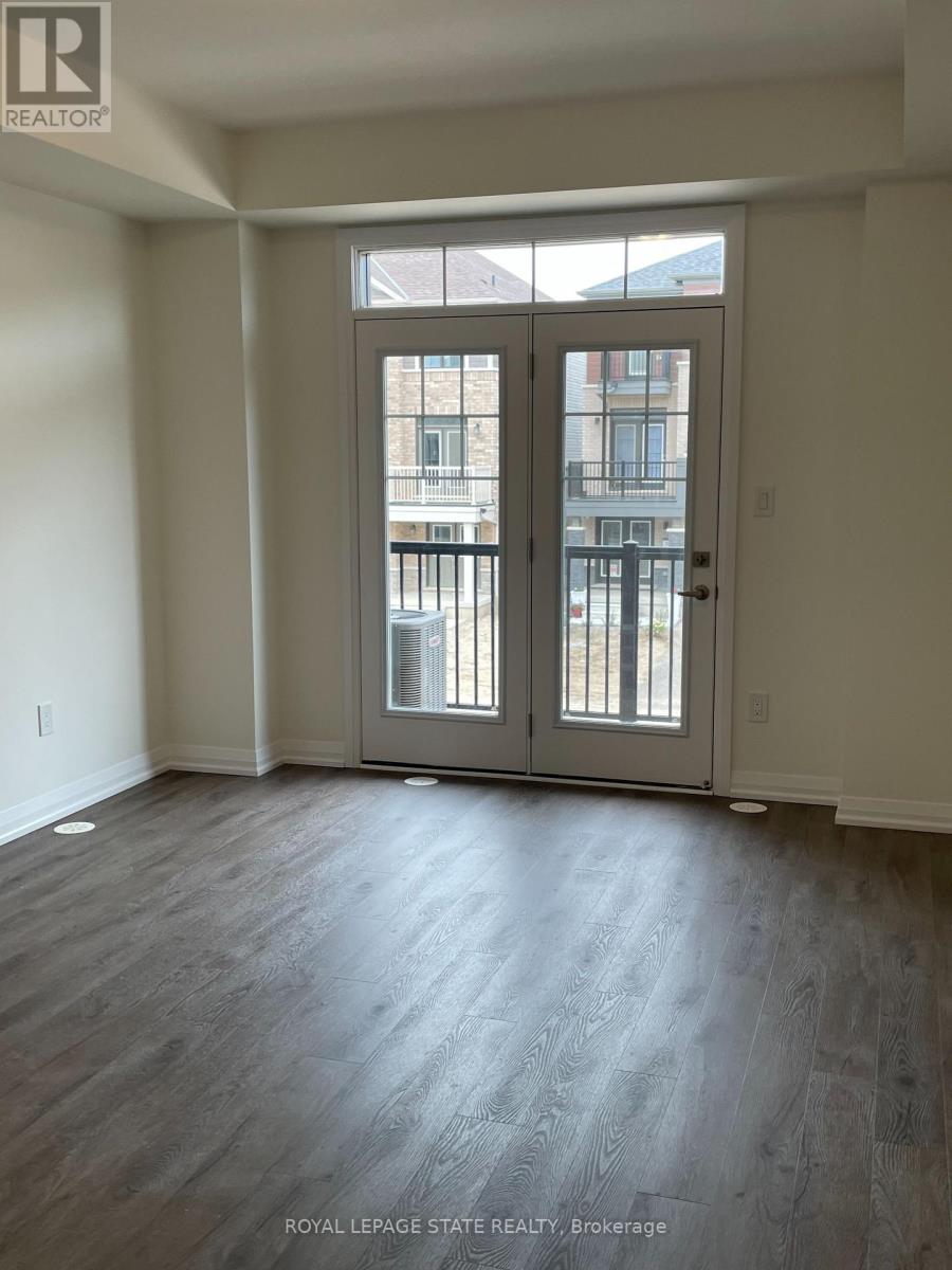 27 St Lawrence Road, Haldimand, Ontario  N3W 0J5 - Photo 5 - X12663444