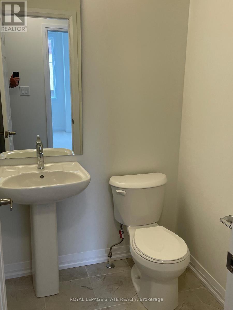 27 St Lawrence Road, Haldimand, Ontario  N3W 0J5 - Photo 7 - X12663444