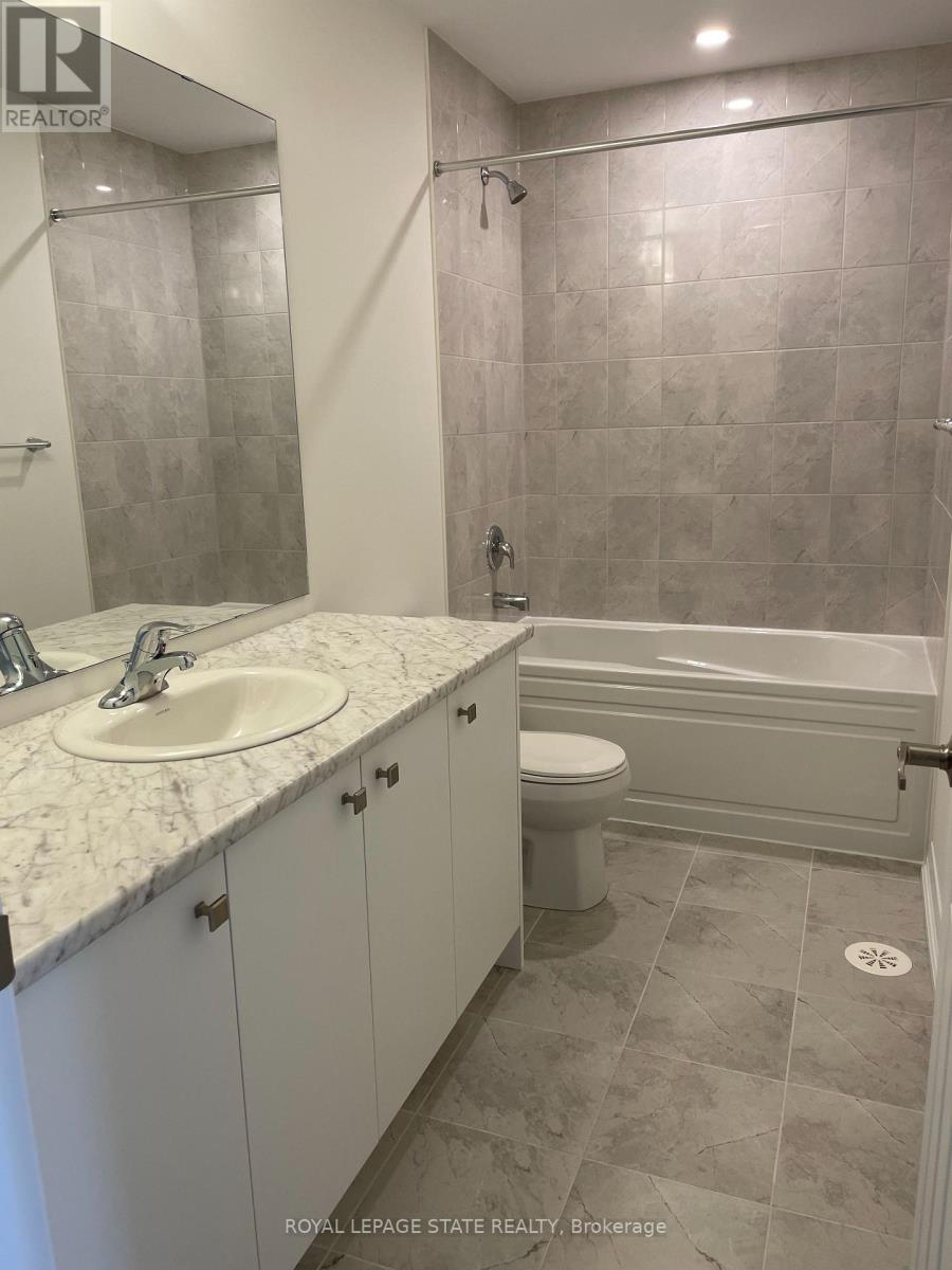 27 St Lawrence Road, Haldimand, Ontario  N3W 0J5 - Photo 8 - X12663444