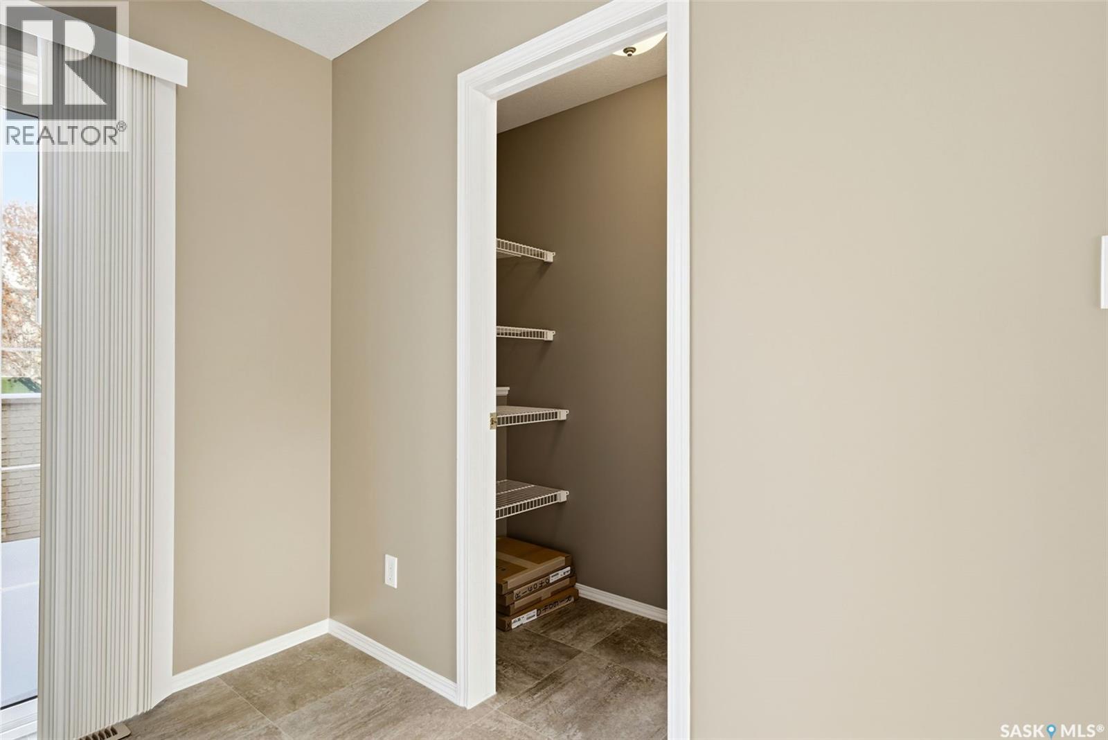 2748 Cranbourn Crescent, Regina, Saskatchewan  S4V 3C1 - Photo 10 - SK026237