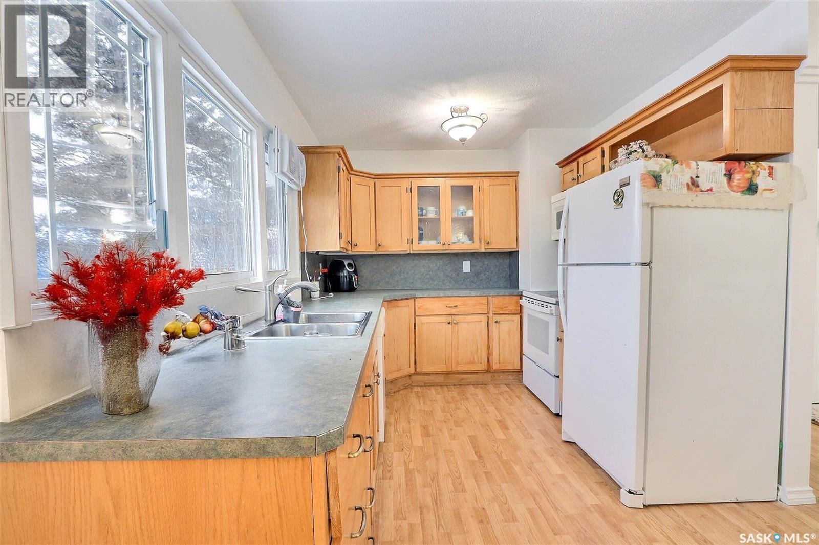 723 Eastwood Street, Prince Albert, Saskatchewan  S6V 2T4 - Photo 4 - SK026198