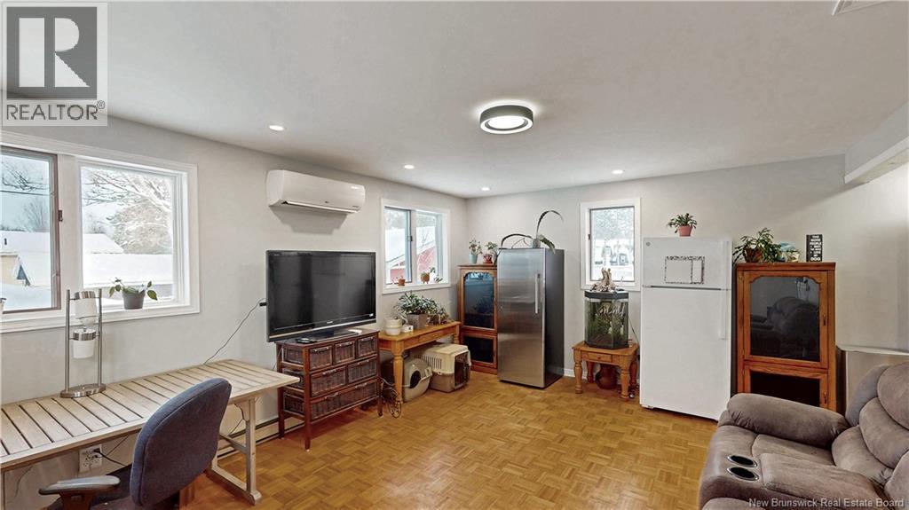 8 Randall Drive, Hampton, New Brunswick  E5N 8A9 - Photo 11 - NB131628