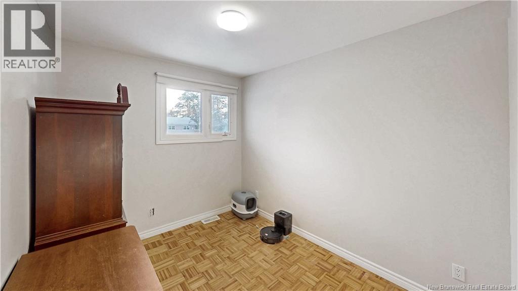 8 Randall Drive, Hampton, New Brunswick  E5N 8A9 - Photo 13 - NB131628