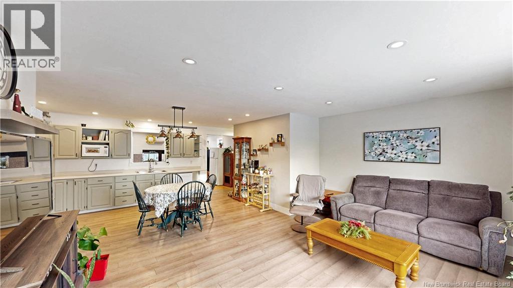 8 Randall Drive, Hampton, New Brunswick  E5N 8A9 - Photo 5 - NB131628