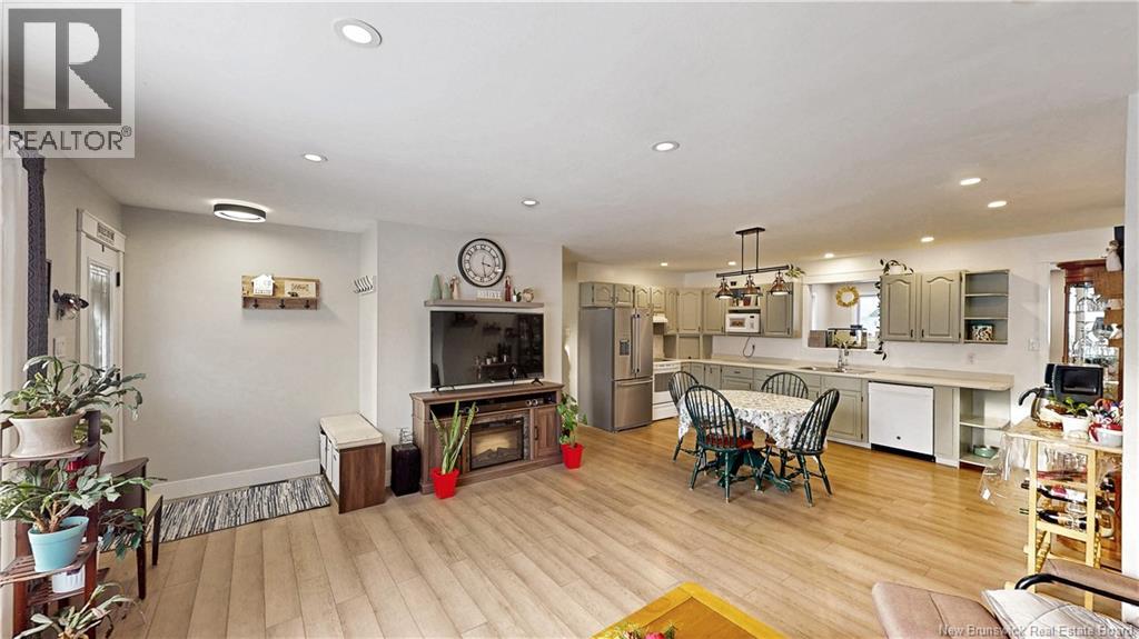 8 Randall Drive, Hampton, New Brunswick  E5N 8A9 - Photo 6 - NB131628