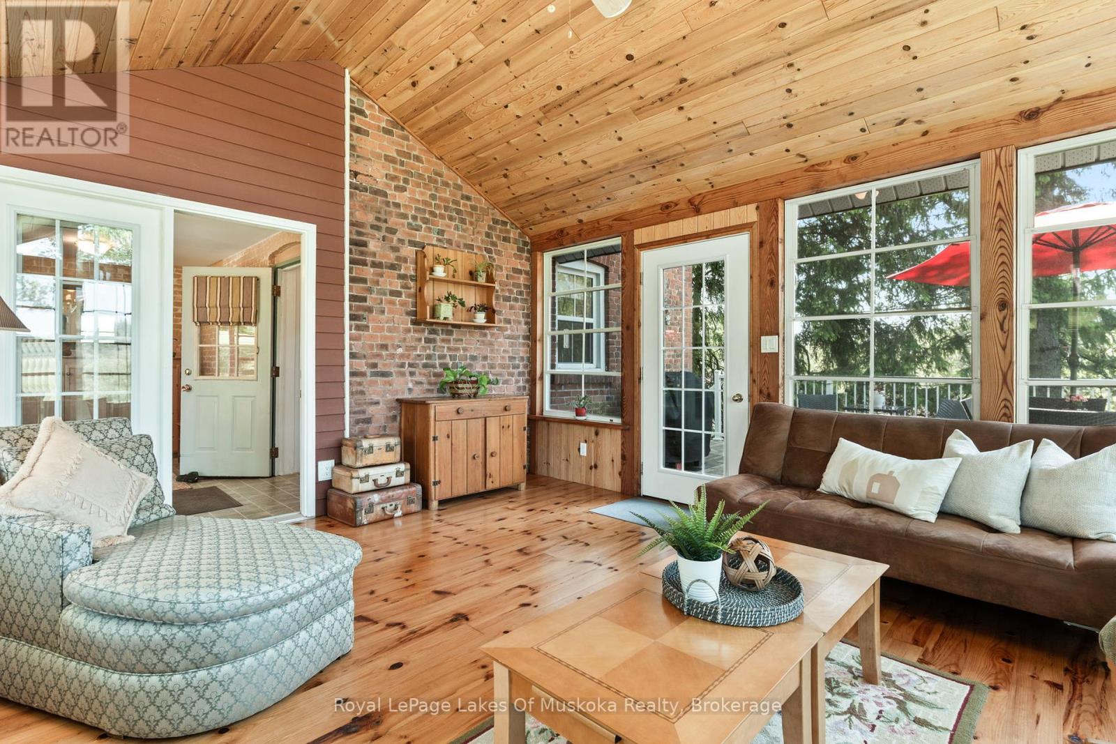 229 Fraserburg Road, Bracebridge (Macaulay), Ontario  P1L 0G9 - Photo 21 - X12663640