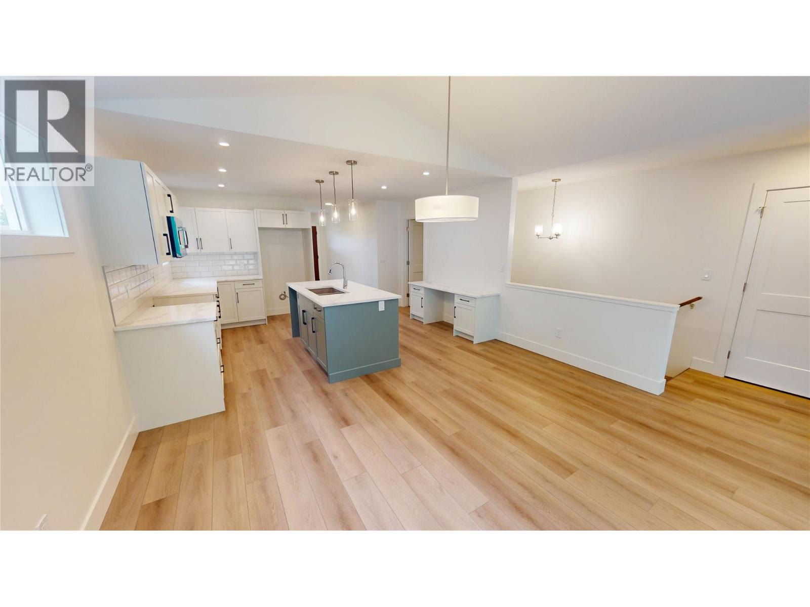 353 Legacy Lookout Unit# B, Cranbrook, British Columbia V1C 0E4 - Photo 7 - 10371899