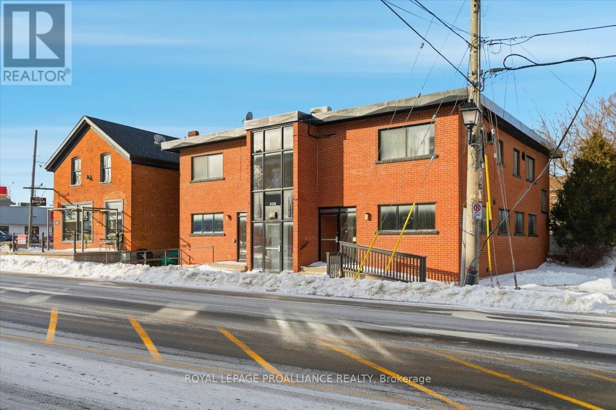 331 & 333 PICTON MAIN STREET, Prince Edward County, Ontario