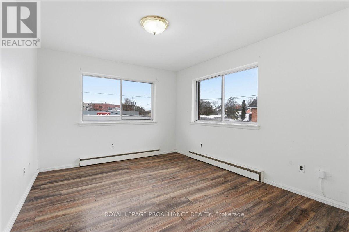 331 & 333 Picton Main Street, Prince Edward County, Ontario  K0K 2T0 - Photo 26 - X12663636