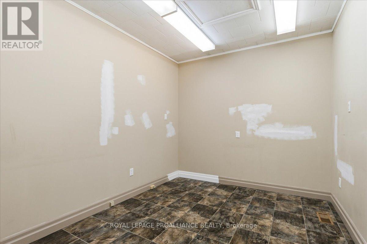 331 & 333 Picton Main Street, Prince Edward County, Ontario  K0K 2T0 - Photo 35 - X12663636