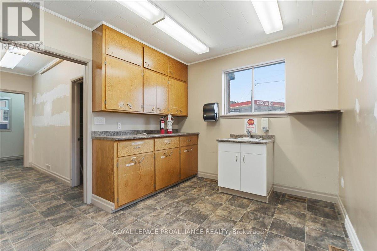 331 & 333 Picton Main Street, Prince Edward County, Ontario  K0K 2T0 - Photo 36 - X12663636