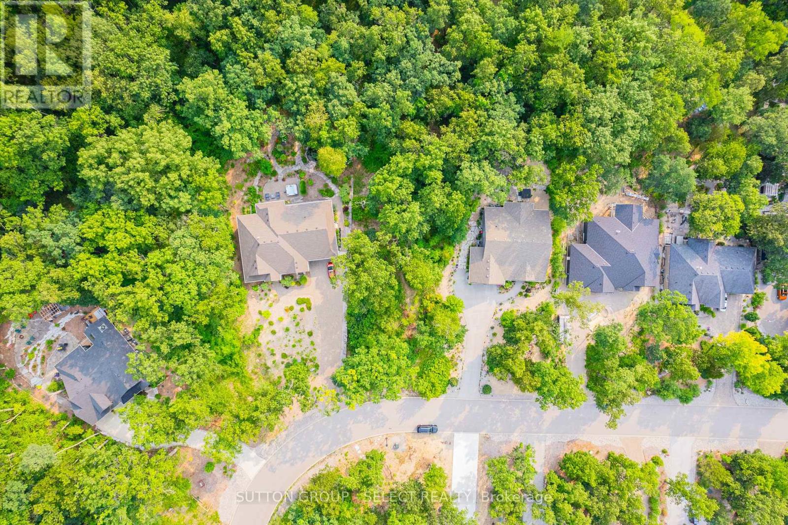 10142 Pinery Bluffs Road, Lambton Shores, Ontario  N0M 1T0 - Photo 20 - X12663520