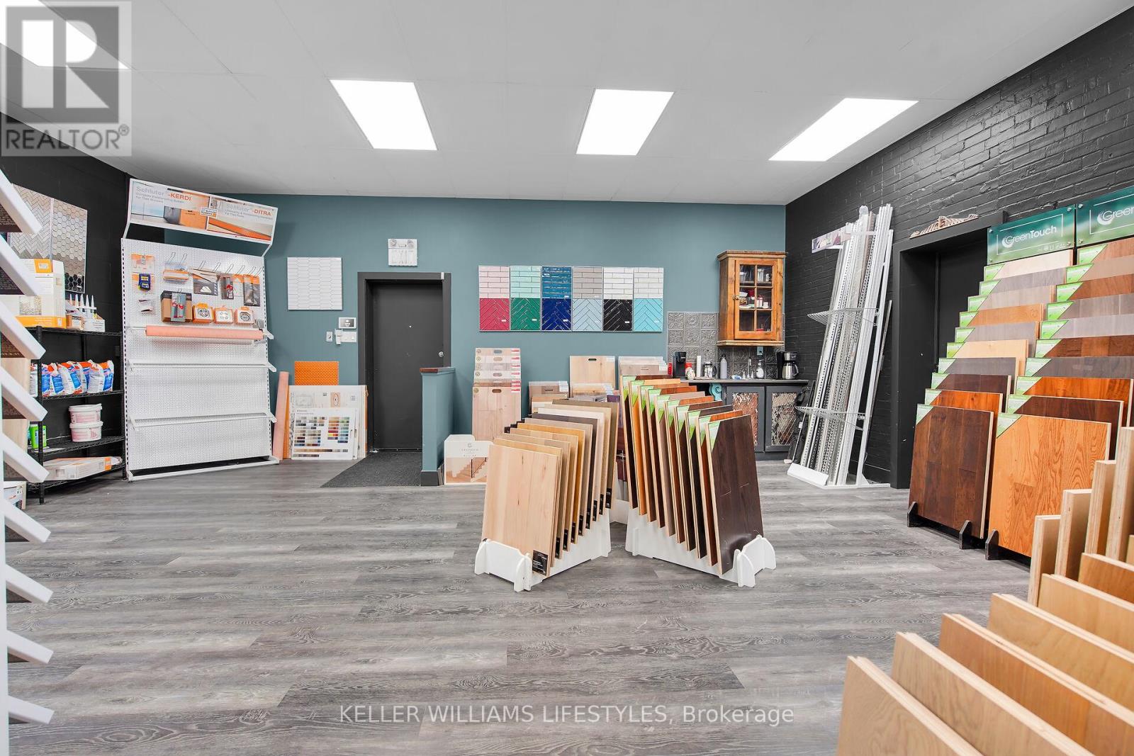 Main Floor - 22470-22474 Adelaide Road, Strathroy-Caradoc (Mount Brydges), Ontario  N0L 1W0 - Photo 8 - X12663604