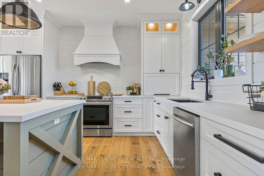 7923 Fairview Road, Central Elgin, Ontario  N5P 3S8 - Photo 9 - X12663722