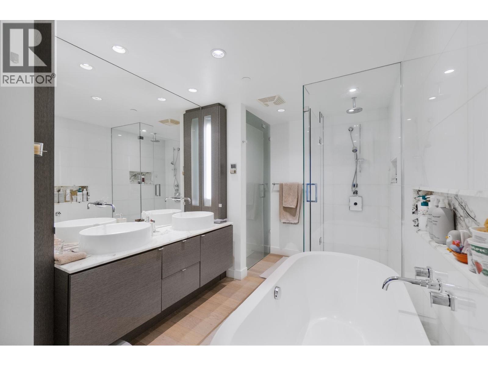 1201 1499 W Pender Street, Vancouver, British Columbia  V6G 0A7 - Photo 28 - R3068871