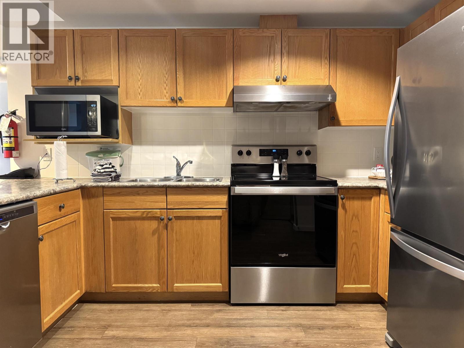 420 W49 4910 Spearhead Place, Whistler, British Columbia  V8E 1G1 - Photo 5 - R3074677