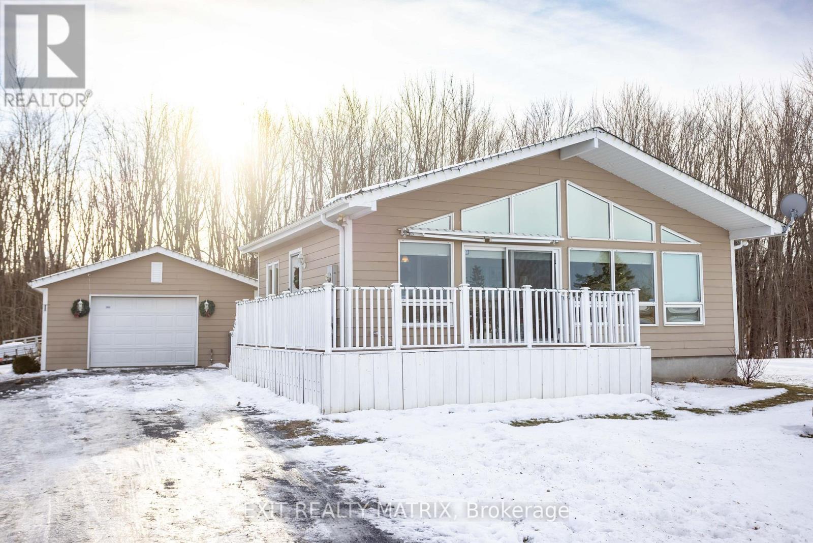 17294 Wheeler Road, South Stormont, Ontario  K0C 2A0 - Photo 3 - X12663700